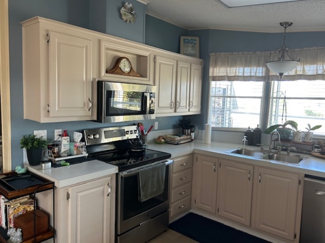 3028 Kiwi Pl, Ellenton, Florida 34222, 2 Bedrooms Bedrooms, ,2 BathroomsBathrooms,55-Plus Mobile Home,For Sale,Kiwi Pl,4306