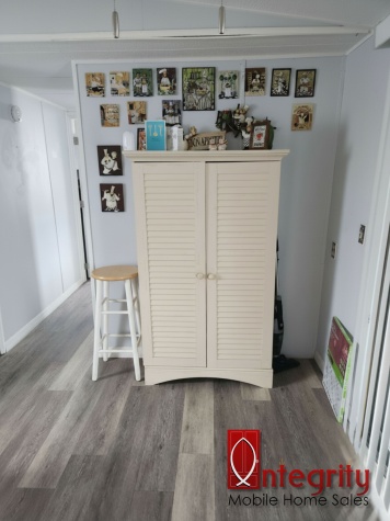 6810 Coconut Grove Circle, Ellenton, Florida 34222, 2 Bedrooms Bedrooms, ,2 BathroomsBathrooms,55-Plus Mobile Home,For Sale,Coconut Grove Circle,4309