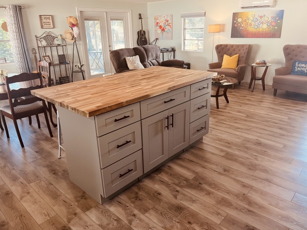 2882 Gulf to Bay Blvd, Lot 302, Clearwater, Florida 33759, 2 Bedrooms Bedrooms, ,1.5 BathroomsBathrooms,55-Plus Mobile Home,For Sale,Gulf to Bay Blvd, Lot 302,4310