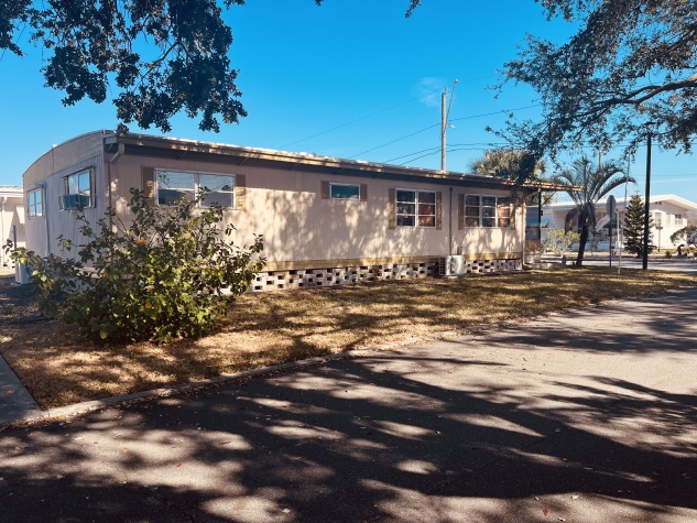 2882 Gulf to Bay Blvd, Lot 302, Clearwater, Florida 33759, 2 Bedrooms Bedrooms, ,1.5 BathroomsBathrooms,55-Plus Mobile Home,For Sale,Gulf to Bay Blvd, Lot 302,4310