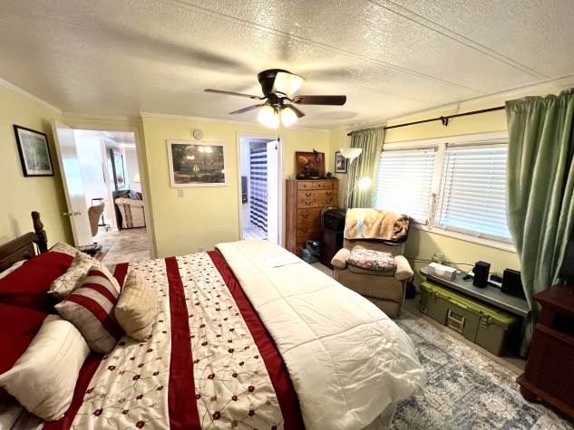 7403 Royal Crest Dr, Ellenton, Florida 34222, 3 Bedrooms Bedrooms, ,2 BathroomsBathrooms,55-Plus Mobile Home,For Sale,Royal Crest Dr,4311