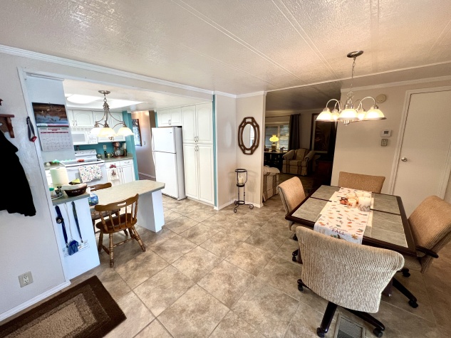 7403 Royal Crest Dr, Ellenton, Florida 34222, 3 Bedrooms Bedrooms, ,2 BathroomsBathrooms,55-Plus Mobile Home,For Sale,Royal Crest Dr,4311