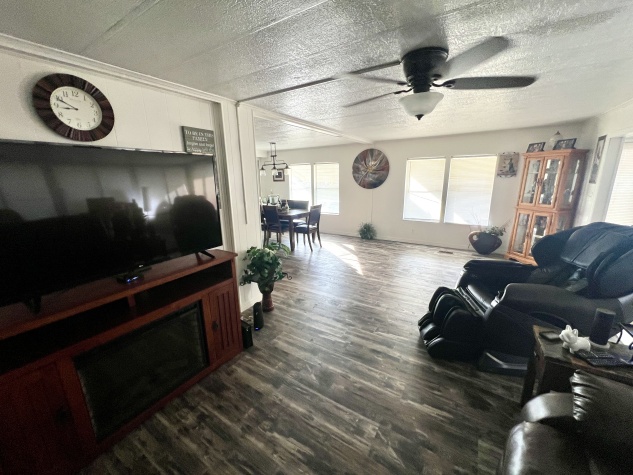 7328 Kings Drive, Ellenton, Florida 34222, 2 Bedrooms Bedrooms, ,2 BathroomsBathrooms,55-Plus Mobile Home,For Sale,Kings Drive,4312