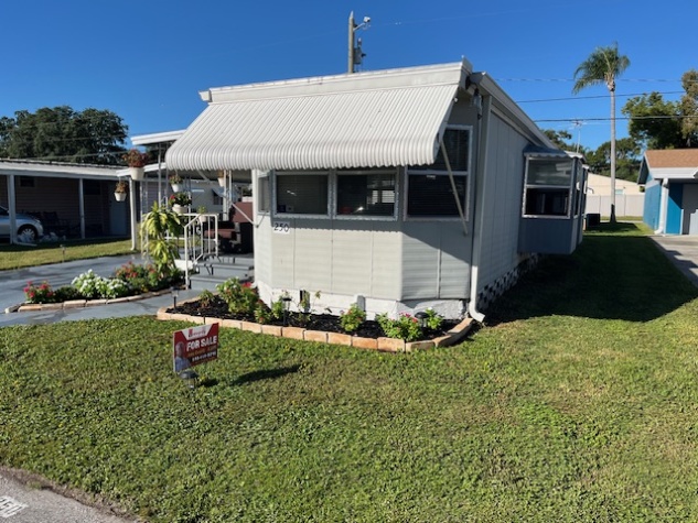 2463 Gulf to Bay Blvd, Lot 250, Clearwater, Florida 33765, 2 Bedrooms Bedrooms, ,1 BathroomBathrooms,55-Plus Mobile Home,For Sale,Gulf to Bay Blvd, Lot 250,4319