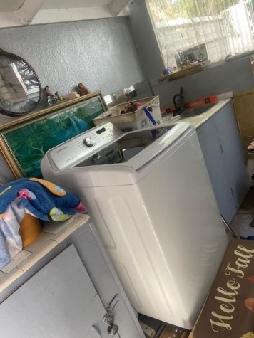 875 NE 48th St, Lot 8, Pompano Beach, Florida 33442, 2 Bedrooms Bedrooms, ,1.5 BathroomsBathrooms,All - Age Mobile Home,For Sale,NE 48th St, Lot 8,4321