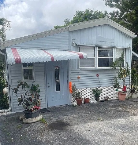 875 NE 48th St, Lot 8, Pompano Beach, Florida 33442, 2 Bedrooms Bedrooms, ,1.5 BathroomsBathrooms,All - Age Mobile Home,For Sale,NE 48th St, Lot 8,4321