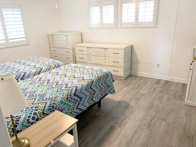 499 Red Wing Circle, Largo, Florida 33770, 2 Bedrooms Bedrooms, ,2 BathroomsBathrooms,All - Age Mobile Home,For Sale,Red Wing Circle,4325