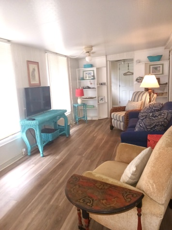 9303 Bayshore Road, Lot A2, Palmetto, Florida 34221, 2 Bedrooms Bedrooms, ,1 BathroomBathrooms,55-Plus Mobile Home,For Sale,9303 Bayshore Road, Lot A2,4326