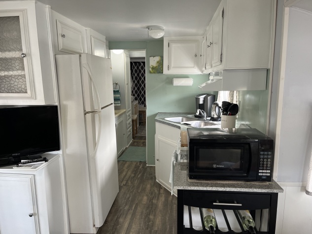 8225 Arevee Dr, Lot 843, New Port Richey, Florida 34653, 1 Bedroom Bedrooms, ,1 BathroomBathrooms,55-Plus Mobile Home,For Sale,Arevee Dr, Lot 843,4327