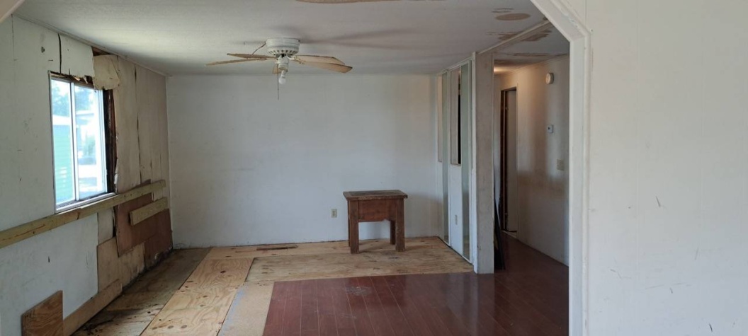 12100 Seminole Blvd, Lot 96, Largo, Florida 33778, 2 Bedrooms Bedrooms, ,2 BathroomsBathrooms,55-Plus Mobile Home,For Sale,Seminole Blvd, Lot 96,4332