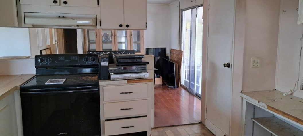 12100 Seminole Blvd, Lot 96, Largo, Florida 33778, 2 Bedrooms Bedrooms, ,2 BathroomsBathrooms,55-Plus Mobile Home,For Sale,Seminole Blvd, Lot 96,4332