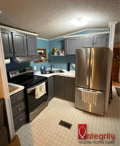 9728 SW 36th Ct, Lot 6, Okeechobee, Florida 34974, 2 Bedrooms Bedrooms, ,1 BathroomBathrooms,55-Plus Mobile Home,For Sale,SW 36th Ct, Lot 6,4333