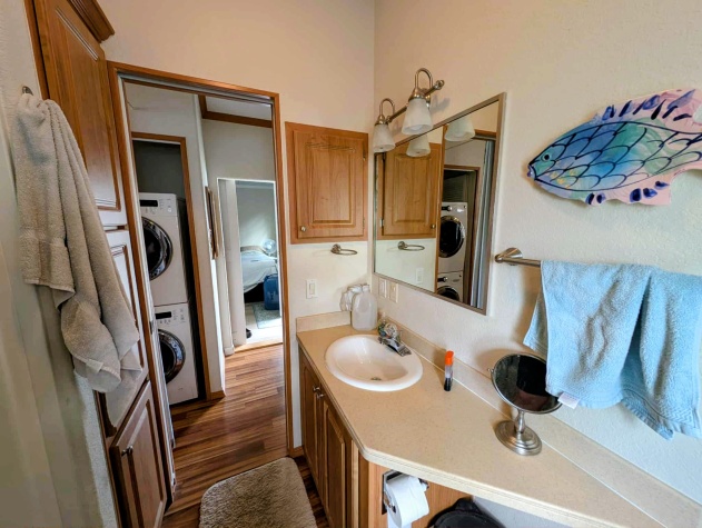 2206 Chaney Dr, Lot 527, Ruskin, Florida 33570, 2 Bedrooms Bedrooms, ,1 BathroomBathrooms,55-Plus Mobile Home,For Sale,Chaney Dr, Lot 527,4337