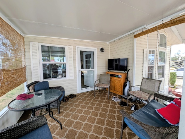 2206 Chaney Dr, Lot 527, Ruskin, Florida 33570, 2 Bedrooms Bedrooms, ,1 BathroomBathrooms,55-Plus Mobile Home,For Sale,Chaney Dr, Lot 527,4337