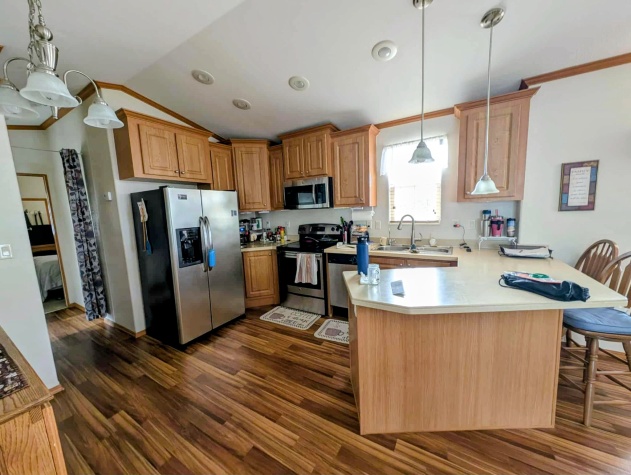 2206 Chaney Dr, Lot 527, Ruskin, Florida 33570, 2 Bedrooms Bedrooms, ,1 BathroomBathrooms,55-Plus Mobile Home,For Sale,Chaney Dr, Lot 527,4337