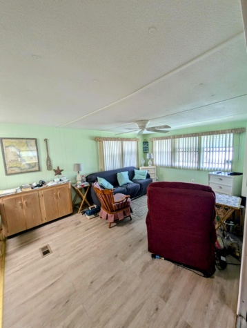 1627 Wheelhouse Circle, Ruskin, Florida 33570, 2 Bedrooms Bedrooms, ,2 BathroomsBathrooms,55-Plus Mobile Home,For Sale,Wheelhouse Circle,4338
