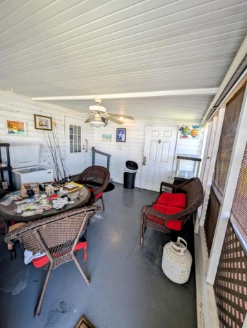 1627 Wheelhouse Circle, Ruskin, Florida 33570, 2 Bedrooms Bedrooms, ,2 BathroomsBathrooms,55-Plus Mobile Home,For Sale,Wheelhouse Circle,4338