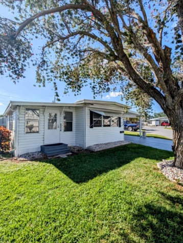 1627 Wheelhouse Circle, Ruskin, Florida 33570, 2 Bedrooms Bedrooms, ,2 BathroomsBathrooms,55-Plus Mobile Home,For Sale,Wheelhouse Circle,4338