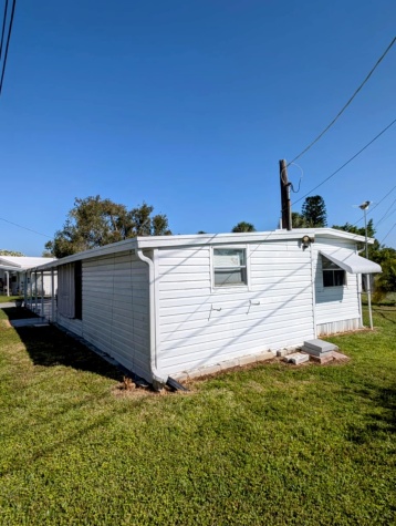 1627 Wheelhouse Circle, Ruskin, Florida 33570, 2 Bedrooms Bedrooms, ,2 BathroomsBathrooms,55-Plus Mobile Home,For Sale,Wheelhouse Circle,4338