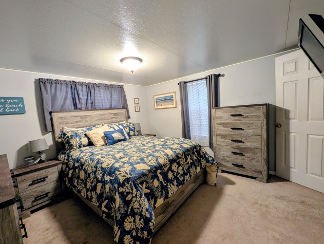 2206 Chaney Dr, Lot 414, Ruskin, Florida 33570, 2 Bedrooms Bedrooms, ,1 BathroomBathrooms,55-Plus Mobile Home,For Sale,Chaney Dr, Lot 414,4339