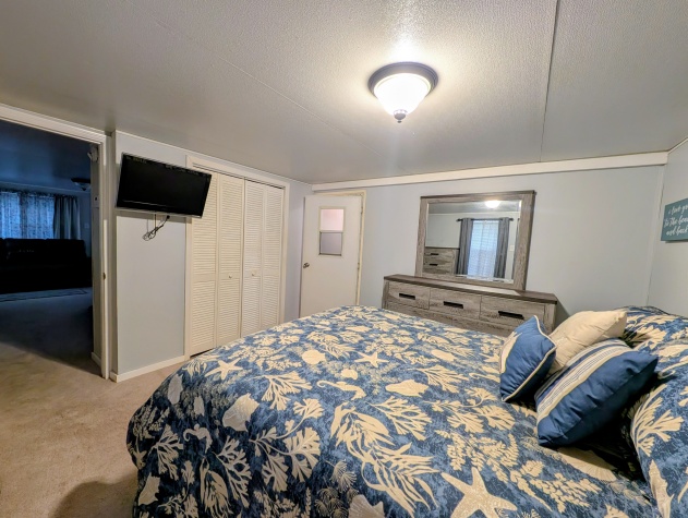 2206 Chaney Dr, Lot 414, Ruskin, Florida 33570, 2 Bedrooms Bedrooms, ,1 BathroomBathrooms,55-Plus Mobile Home,For Sale,Chaney Dr, Lot 414,4339