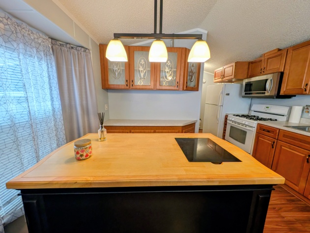 2206 Chaney Dr, Lot 414, Ruskin, Florida 33570, 2 Bedrooms Bedrooms, ,1 BathroomBathrooms,55-Plus Mobile Home,For Sale,Chaney Dr, Lot 414,4339