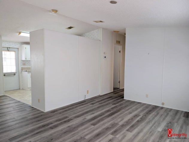 230 57th Ct E, Palmetto, Florida 34221, 2 Bedrooms Bedrooms, ,2 BathroomsBathrooms,55-Plus Mobile Home,For Sale,57th Ct E,4340