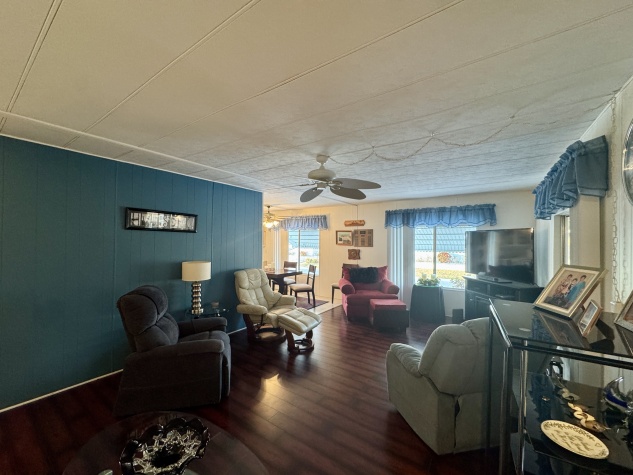 2954 Ryder St, Sarasota, Florida 34234, 2 Bedrooms Bedrooms, ,2 BathroomsBathrooms,55-Plus Mobile Home,For Sale,Ryder St,4341