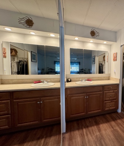 2954 Ryder St, Sarasota, Florida 34234, 2 Bedrooms Bedrooms, ,2 BathroomsBathrooms,55-Plus Mobile Home,For Sale,Ryder St,4341