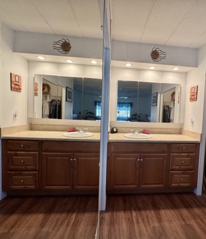 2954 Ryder St, Sarasota, Florida 34234, 2 Bedrooms Bedrooms, ,2 BathroomsBathrooms,55-Plus Mobile Home,For Sale,Ryder St,4341