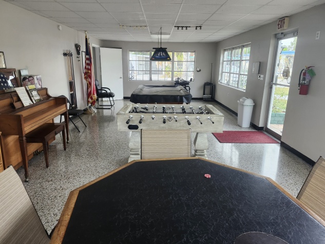 28488 US Hwy 19 N, Lot 7, Clearwater, Florida 33761, 2 Bedrooms Bedrooms, ,1 BathroomBathrooms,55-Plus Mobile Home,For Sale,US Hwy 19 N, Lot 7,4346