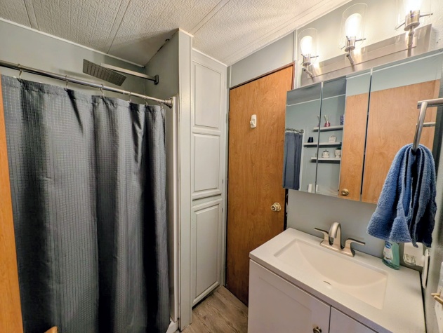 4081 Honolulu Dr, Ruskin, Florida 33570, 1 Bedroom Bedrooms, ,1 BathroomBathrooms,55-Plus Mobile Home,For Sale,Honolulu Dr,4348