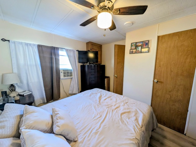 4081 Honolulu Dr, Ruskin, Florida 33570, 1 Bedroom Bedrooms, ,1 BathroomBathrooms,55-Plus Mobile Home,For Sale,Honolulu Dr,4348