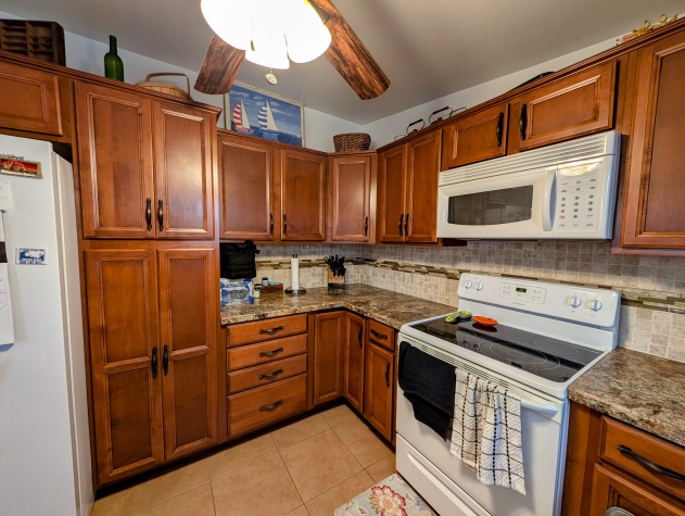 3748 Hula Circle, Ruskin, Florida 33570, 2 Bedrooms Bedrooms, ,1 BathroomBathrooms,All - Age Mobile Home,For Sale,Hula Circle,4349