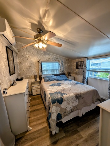 3748 Hula Circle, Ruskin, Florida 33570, 2 Bedrooms Bedrooms, ,1 BathroomBathrooms,All - Age Mobile Home,For Sale,Hula Circle,4349