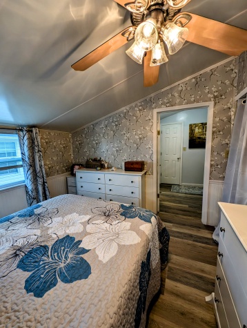 3748 Hula Circle, Ruskin, Florida 33570, 2 Bedrooms Bedrooms, ,1 BathroomBathrooms,All - Age Mobile Home,For Sale,Hula Circle,4349