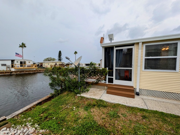 3748 Hula Circle, Ruskin, Florida 33570, 2 Bedrooms Bedrooms, ,1 BathroomBathrooms,All - Age Mobile Home,For Sale,Hula Circle,4349