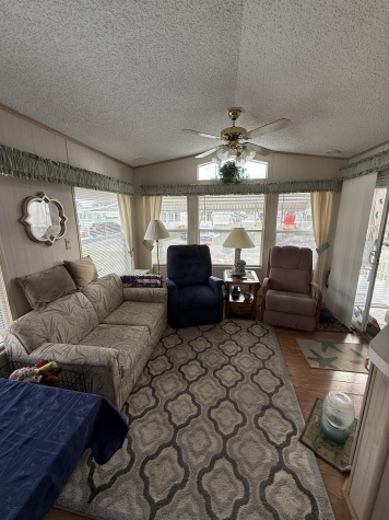 3331 Gall Blvd, Lot 193, Zephyrhills, Florida 33541, 1 Bedroom Bedrooms, ,1 BathroomBathrooms,55-Plus Mobile Home,For Sale,Gall Blvd, Lot 193,4351