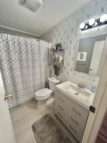 8606 27th Ave E, Palmetto, Florida 34221, 2 Bedrooms Bedrooms, ,2 BathroomsBathrooms,55-Plus Mobile Home,For Sale,27th Ave E,4352