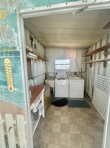 267 Coconut St, Bradenton, Florida 34207, 2 Bedrooms Bedrooms, ,2 BathroomsBathrooms,55-Plus Mobile Home,For Sale,Coconut St,4354