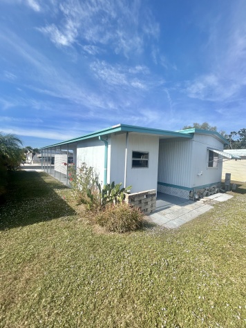 267 Coconut St, Bradenton, Florida 34207, 2 Bedrooms Bedrooms, ,2 BathroomsBathrooms,55-Plus Mobile Home,For Sale,Coconut St,4354