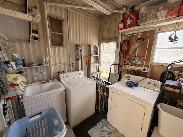 610 Whippoorwill Ln, Largo, Florida 33770, 2 Bedrooms Bedrooms, ,2 BathroomsBathrooms,55-Plus Mobile Home,For Sale,Whippoorwill Ln,4369