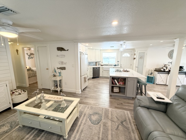 610 Whippoorwill Ln, Largo, Florida 33770, 2 Bedrooms Bedrooms, ,2 BathroomsBathrooms,55-Plus Mobile Home,For Sale,Whippoorwill Ln,4369