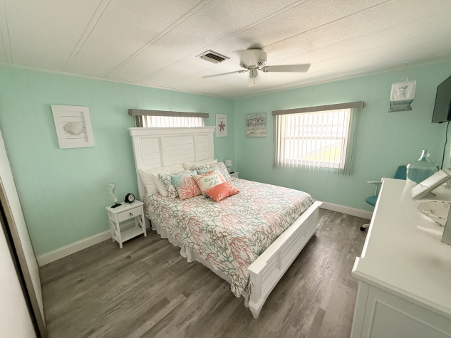 610 Whippoorwill Ln, Largo, Florida 33770, 2 Bedrooms Bedrooms, ,2 BathroomsBathrooms,55-Plus Mobile Home,For Sale,Whippoorwill Ln,4369