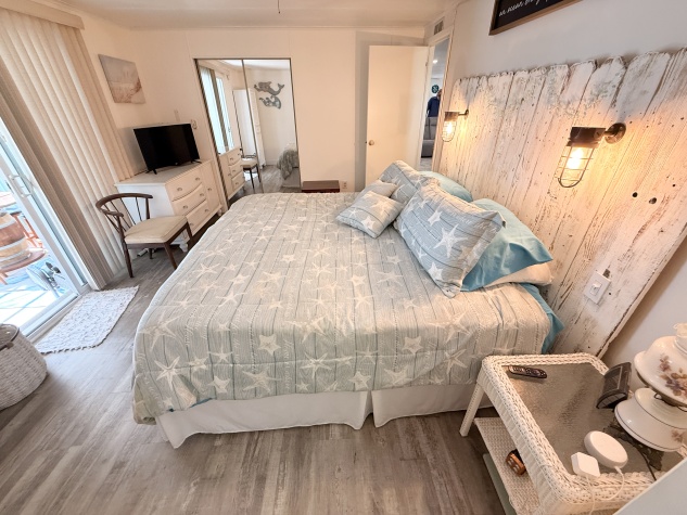 610 Whippoorwill Ln, Largo, Florida 33770, 2 Bedrooms Bedrooms, ,2 BathroomsBathrooms,55-Plus Mobile Home,For Sale,Whippoorwill Ln,4369