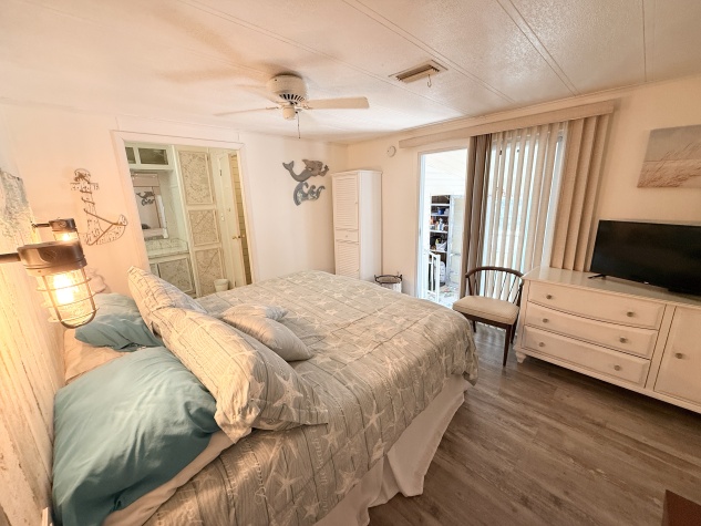 610 Whippoorwill Ln, Largo, Florida 33770, 2 Bedrooms Bedrooms, ,2 BathroomsBathrooms,55-Plus Mobile Home,For Sale,Whippoorwill Ln,4369