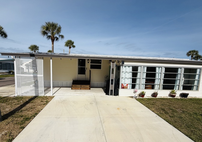 610 Whippoorwill Ln, Largo, Florida 33770, 2 Bedrooms Bedrooms, ,2 BathroomsBathrooms,55-Plus Mobile Home,For Sale,Whippoorwill Ln,4369