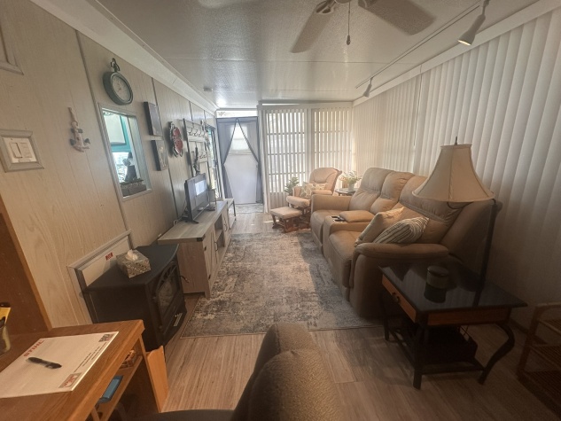 8225 Arevee Dr, Lot 332, New Port Richey, Florida 34653, 1 Bedroom Bedrooms, ,1 BathroomBathrooms,55-Plus Mobile Home,For Sale,Arevee Dr, Lot 332,4370