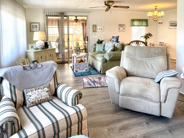 365 Tahitian Drive, Ellenton, Florida 34222, 2 Bedrooms Bedrooms, ,2 BathroomsBathrooms,55-Plus Mobile Home,For Sale,Tahitian Drive,4373