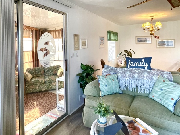 365 Tahitian Drive, Ellenton, Florida 34222, 2 Bedrooms Bedrooms, ,2 BathroomsBathrooms,55-Plus Mobile Home,For Sale,Tahitian Drive,4373